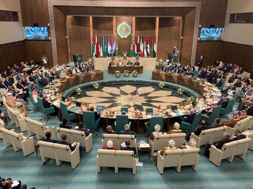 القمة العربية تدعو لإجراء انتخابات ليبية وسحب القوات الأجنبية