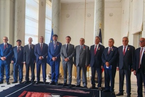 Libyan military leaders discuss in Paris forming unified security units