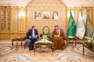 Libyan Prime Minister discusses defense cooperation with Saudi Arabia