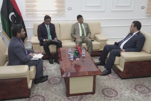 Minister of Labour, Bangladeshi ambassador discuss cooperation in labour force field