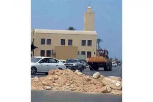 Gunmen from Souq Jumua block main road in Libya’s capital over detainees in Tajoura